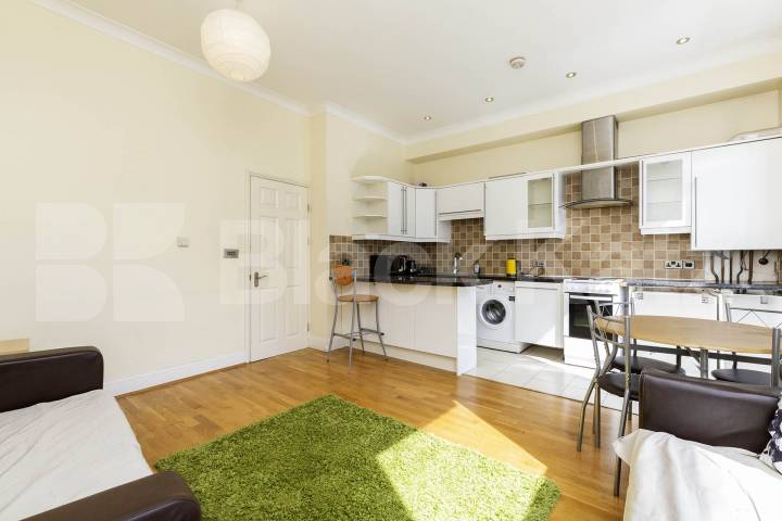 Stunning Sharers Apartment Quex Road, West Hampstead